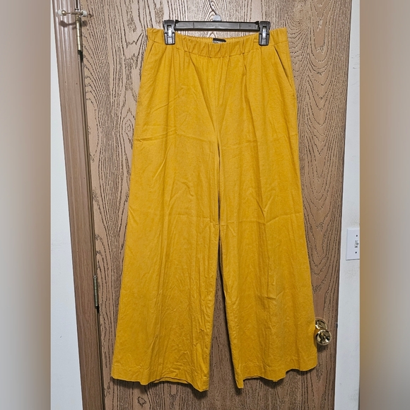 Yellow Wide-Leg Pants - Picture 1 of 4